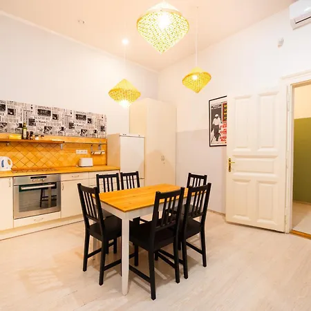 Klauzal Frendly Apartman Apartmán *