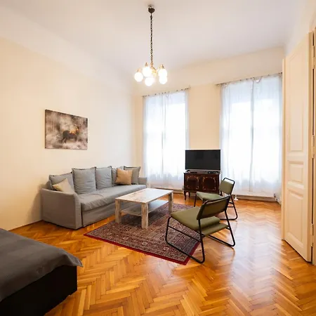 Klauzal Frendly Apartman *